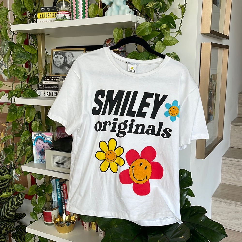 Zara smiley originals tshirt